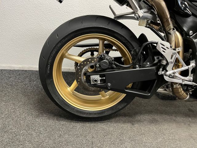 yamaha - yzf-r1