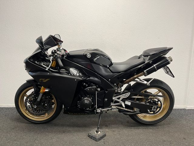 yamaha - yzf-r1