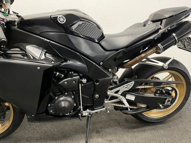 yamaha - yzf-r1
