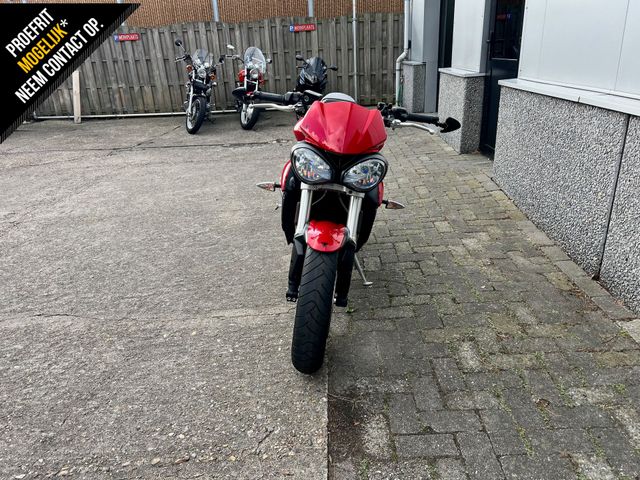 triumph - street-triple