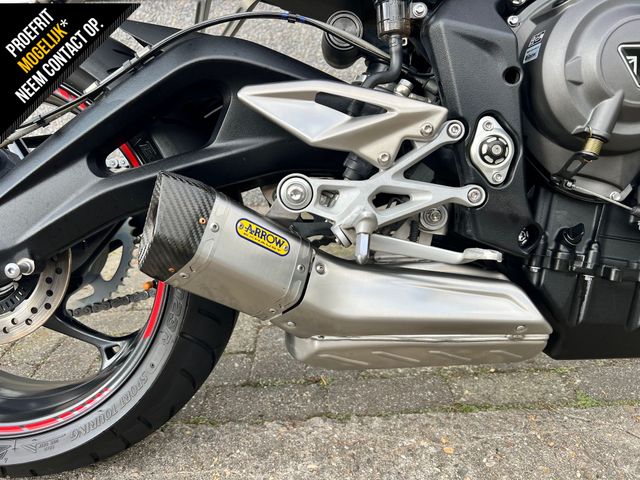 triumph - street-triple