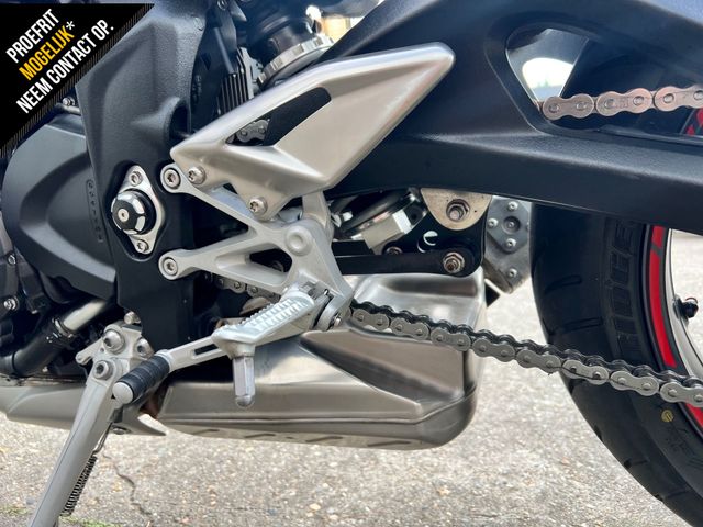 triumph - street-triple