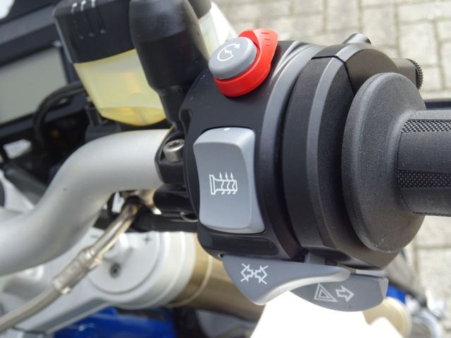 bmw - hp-2-megamoto