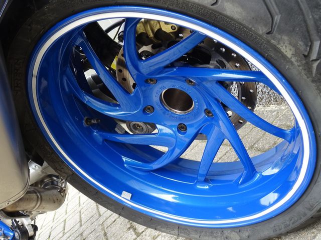 bmw - hp-2-megamoto