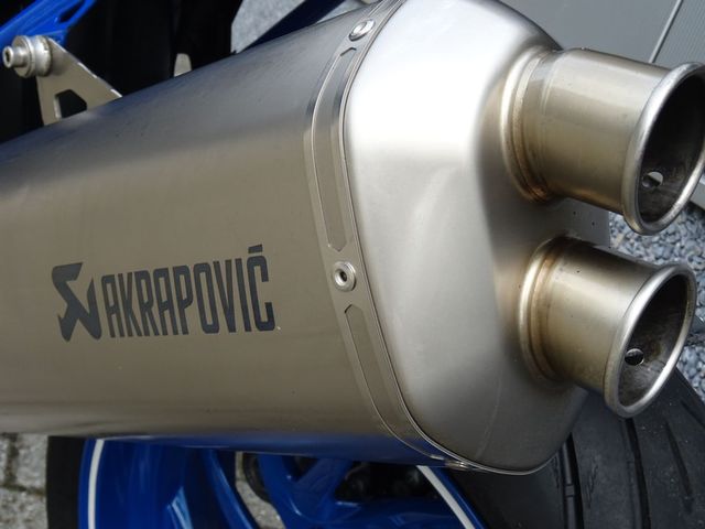 bmw - hp-2-megamoto