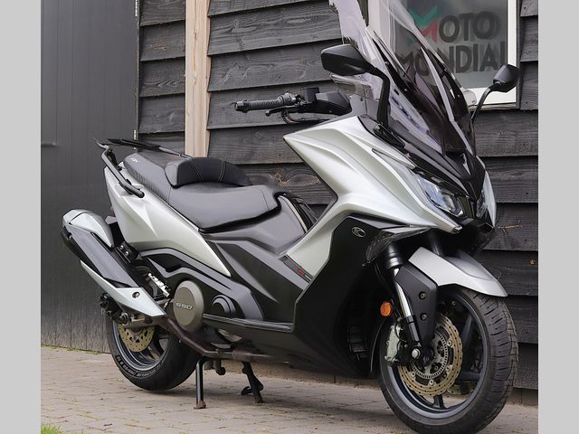 kymco - ak-550