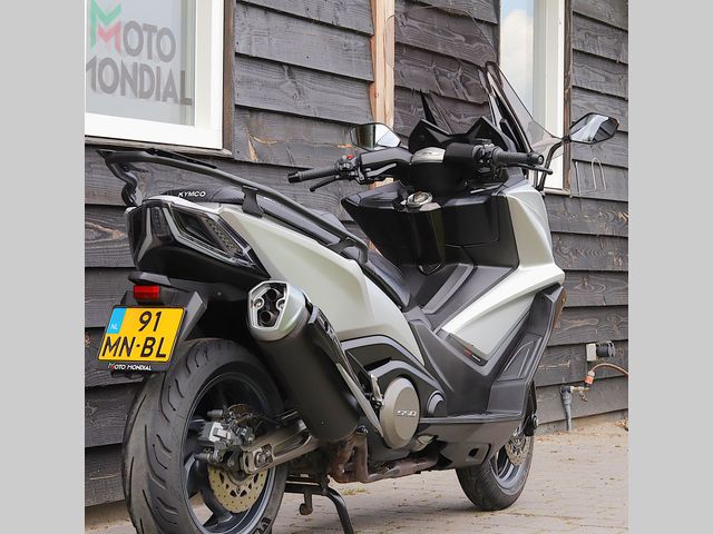 kymco - ak-550