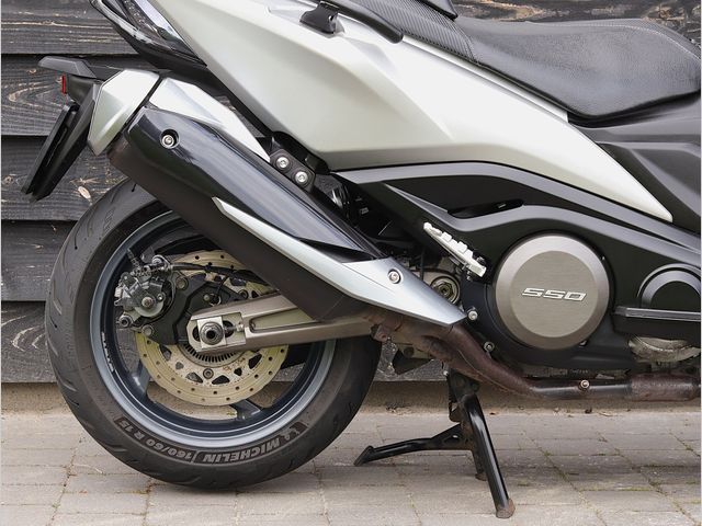 kymco - ak-550
