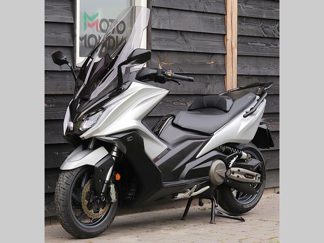 kymco - ak-550