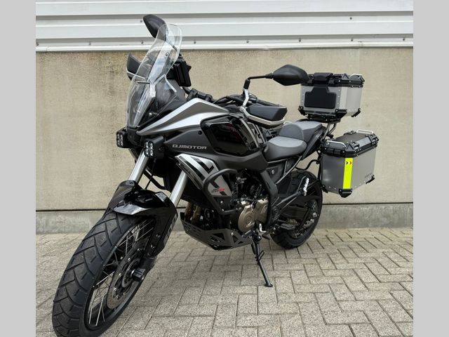 QJMOTOR - srt-600-sx-touring