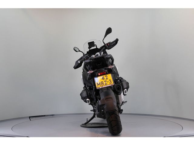 bmw - r-1300-gs