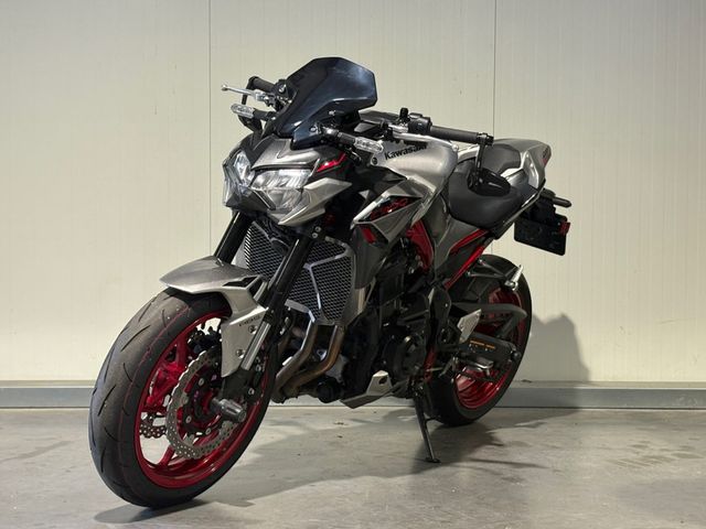 kawasaki - z900-performance