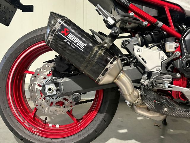 kawasaki - z900-performance