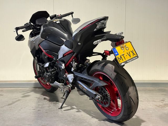 kawasaki - z900-performance