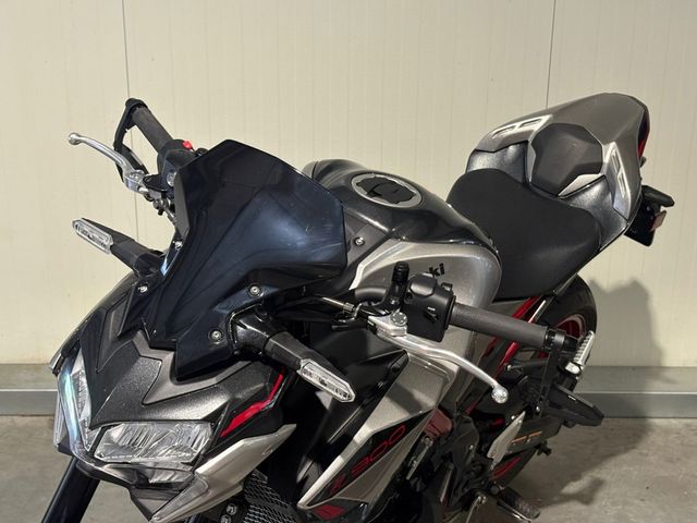 kawasaki - z900-performance