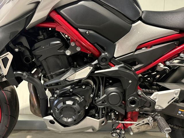 kawasaki - z900-performance