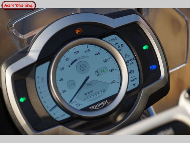 triumph - scrambler-1200-xe