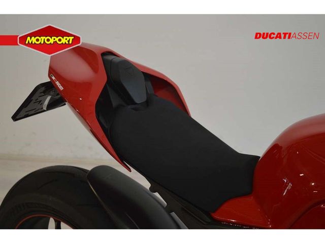 ducati - panigale-v4-s