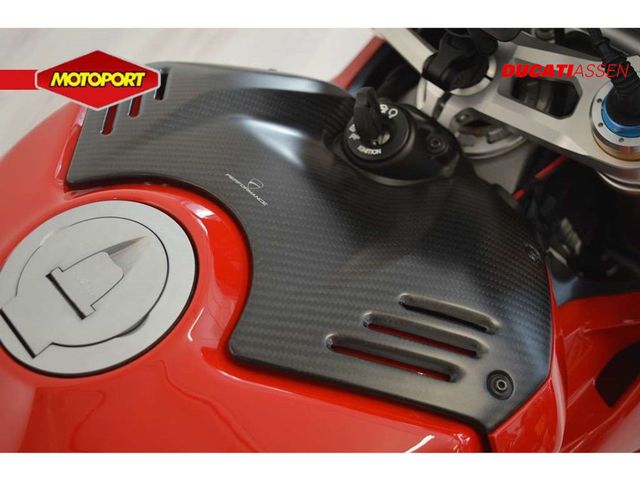 ducati - panigale-v4-s