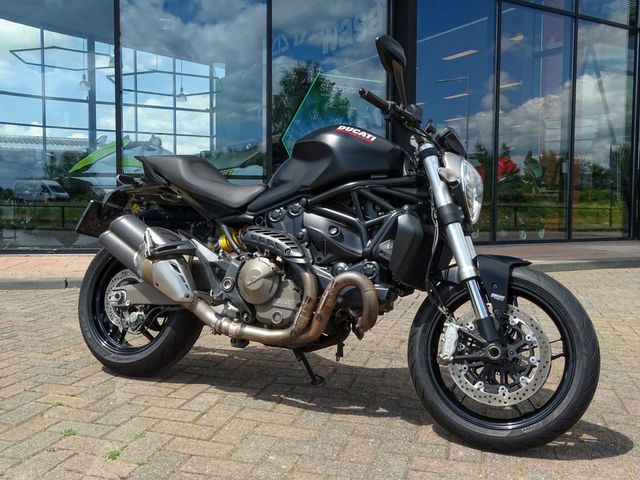 ducati - monster-821