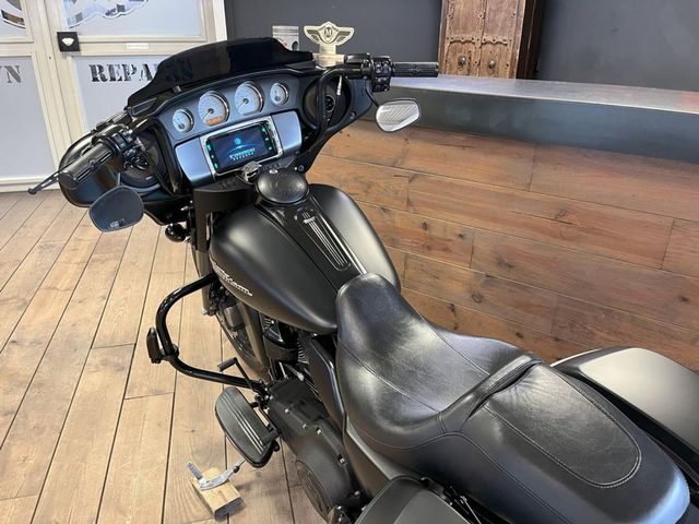 harley-davidson - street-glide-special-flhxs