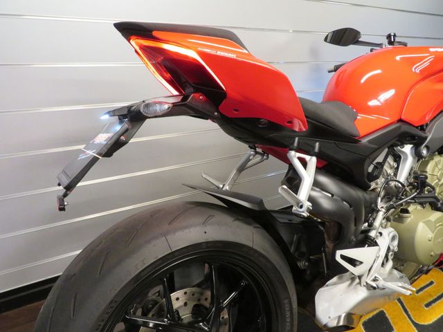 ducati - streetfighter-v4s