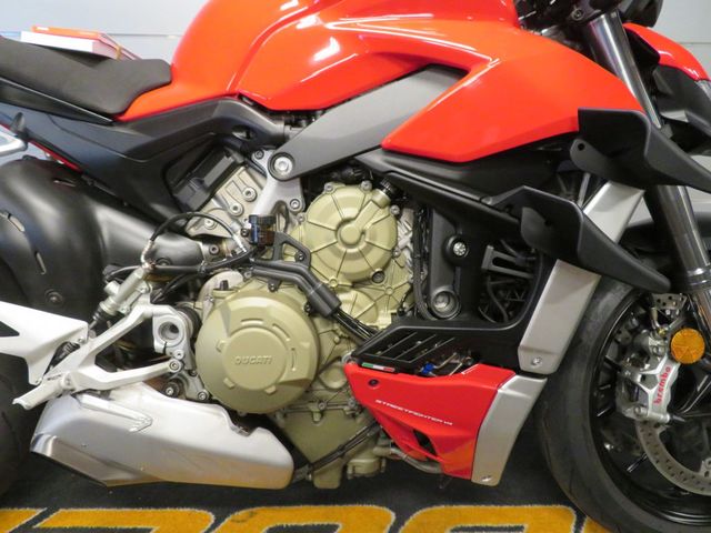 ducati - streetfighter-v4