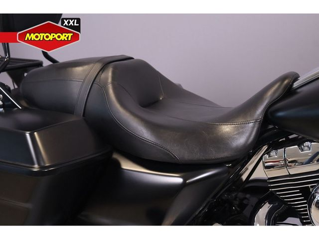 harley-davidson - street-glide