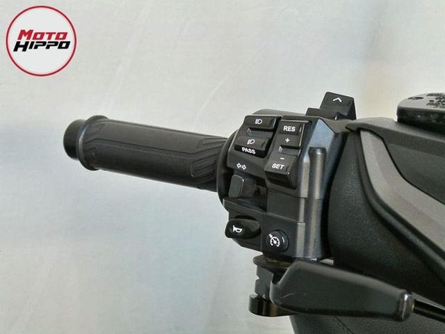 yamaha - tmax-tech-max