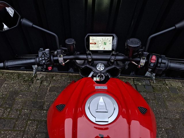 ducati - m-600
