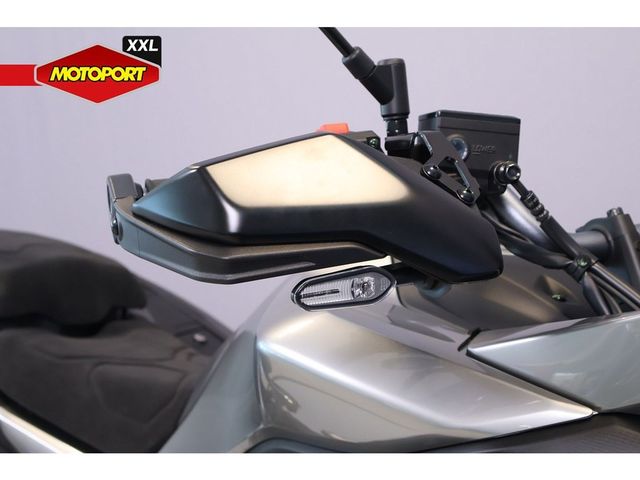 yamaha - tracer-7-gt