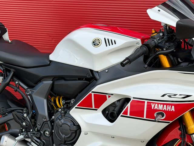 yamaha - r7-world-gp-60th-anniversary