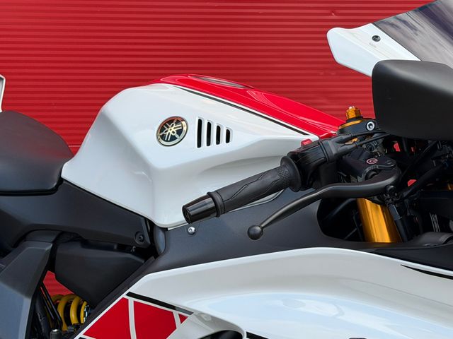 yamaha - r7-world-gp-60th-anniversary
