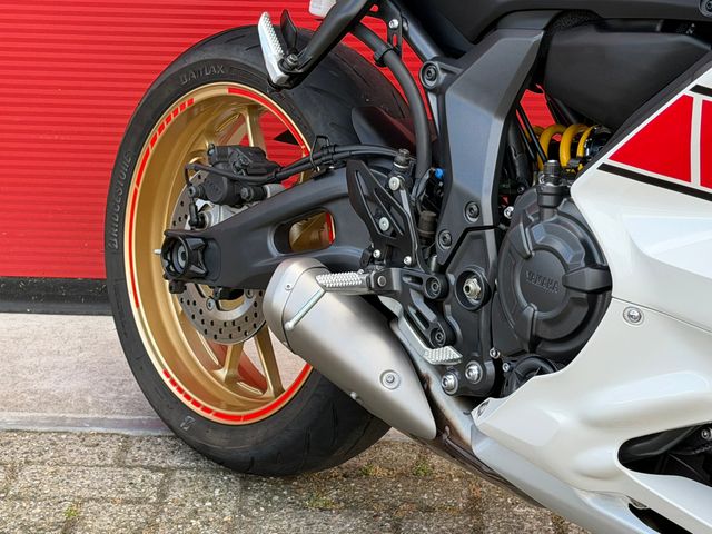 yamaha - r7-world-gp-60th-anniversary