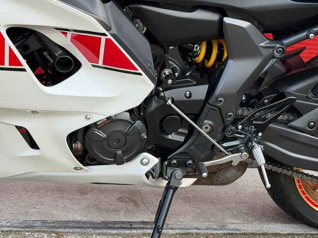 yamaha - r7-world-gp-60th-anniversary