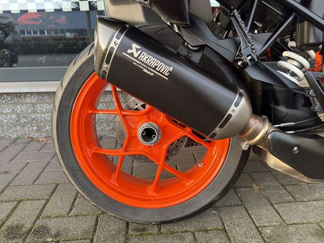 ktm - 1290-super-duke-gt