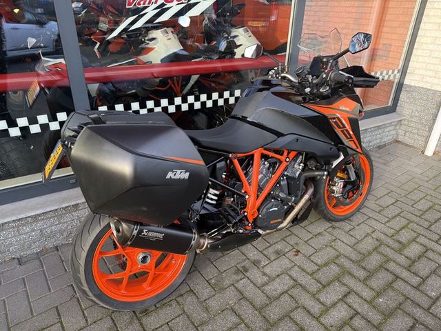 ktm - 1290-super-duke-gt