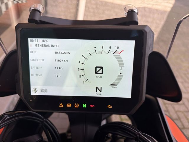 ktm - 1290-super-duke-gt