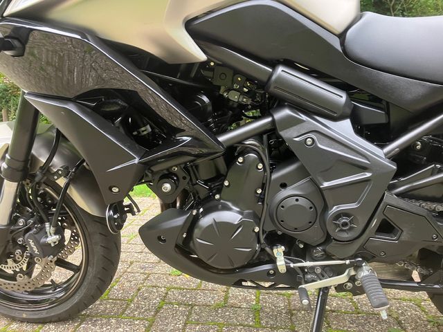 kawasaki - versys-650-abs