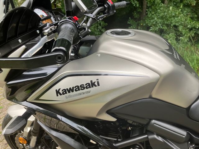 kawasaki - versys-650-abs