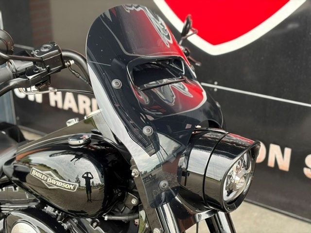 harley-davidson - roadking-114