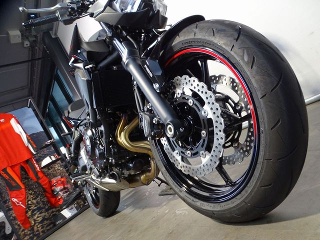 kawasaki - z650