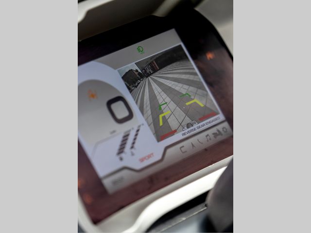 piaggio - mp3-530-hpe-advance-exlusive