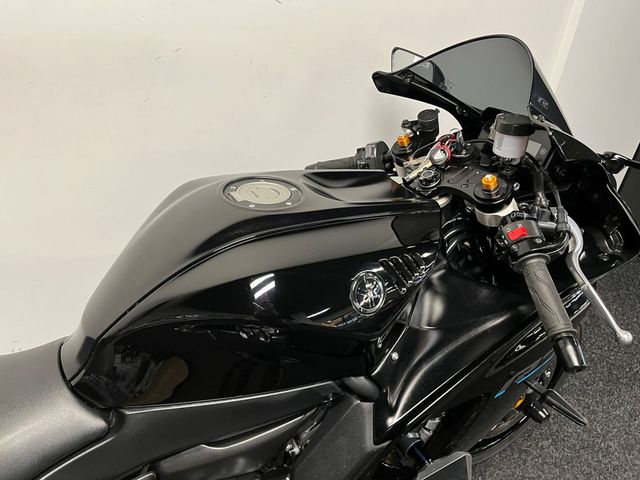 yamaha - yzf-r7