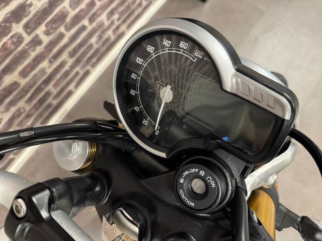 triumph - speed-400