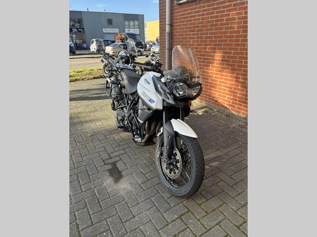 triumph - tiger-800-xr