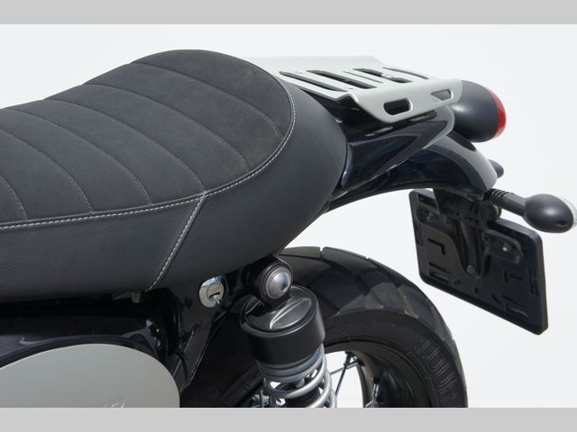 triumph - scrambler-900-chrome-edition