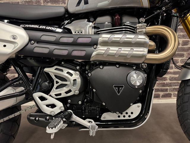 triumph - scrambler-1200-xe