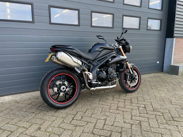triumph - speed-triple-1050-abs