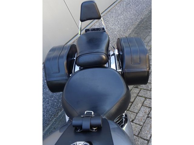 suzuki - vl-800-volusia